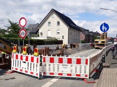 Bustellen Bild Dreibrückenstraße